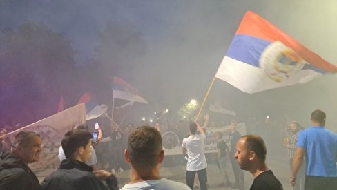 VEČERAS PROTEST ISPRED VLADE CRNE GORE: Policija se raspituje ko organizuje protest „Zaustavimo izdaju“, narod odgovara – Milojko Spajić!