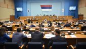 FIZIČKI OBRAČUNI ZAMENILI  RASPRAVE: Skandalozno ponašanje pojedinih političara iz parlamenta RS i BiH