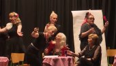 HIT PREDSTAVOM LEČE KOLEGINICE: Vaspitačice i spremačice iz vrtića u Vrbasu postale glumice na glasu