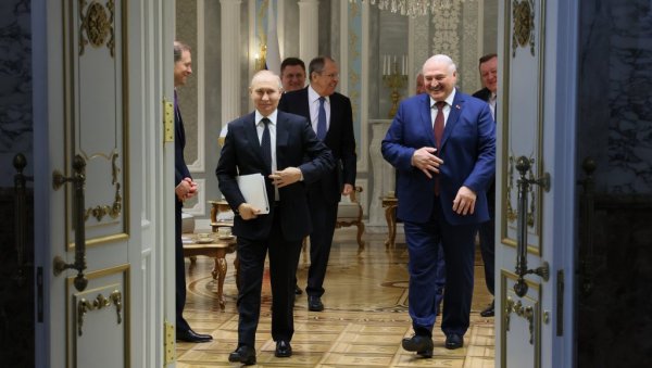 ПУТИН И ЛУКАШЕНКО НА ВЕЗИ: Ево о чему су разговарали председници Русије и Белорусије