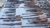 ПИШТОЉ НАЂЕН И КОД ПОЛИЦАЈЦА: Детаљи рекордне заплене оружја у Црној Гори, откривен и ручни бацач (ФОТО)