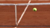 СТРАШНЕ ВЕСТИ ИЗ ПАРИЗА: Српска тенисерка као Ђоковић - кренула сјајно, па доживела повреду!
