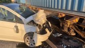 PRVE FOTOGRAFIJE SA MESTA SUDARA VOZA I AUTOMOBILA: Oglasila se „Infrastruktura železnice Srbije” o nesreći kod Bajmoka (FOTO)