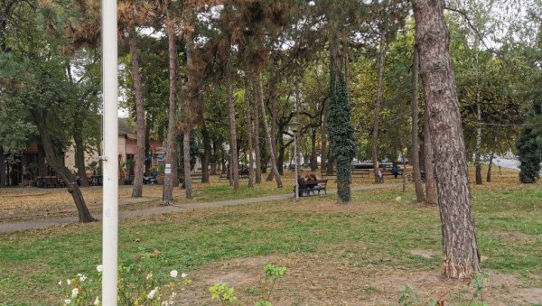 НАПАДАЧ ИЗ ПАРКА У ПАНЧЕВУ У КУЋНОМ ПРИТВОРУ: Судија за малолетнике данас донео нову одлуку НАПАДАЧ ИЗ ПАРКА У ПАНЧЕВУ У КУЋНОМ ПРИТВОРУ: Судија за малолетнике данас донео нову одлуку