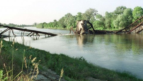 PRE 25 GODINA NATO AGRESORI POČINILI JEZIV RATNI ZLOČIN: U Varvarinu za tren ubili 10 civila