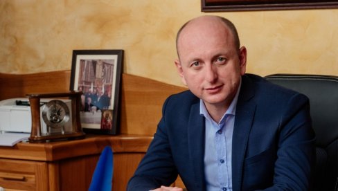 Ђукановић је као Били Питон Кнежевић о највећој афери: Перверзњаци и болесници кројили државно-правни статус Црне Горе и Србије