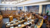 У ЖУРБИ ЗБОГ ЕВРОПЕ УСВАЈАЈУ МАЊКАВЕ АКТЕ: Посланици до сутра вече треба да се изјасне о 12 законских решења из владавине права