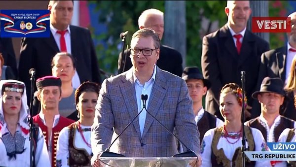 ВУЧИЋ: Сада ће екскурзије ићи у Српску, па када упознамо наше земље, онда можемо да упознајемо и свет