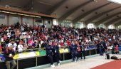 VELIKA PODRŠKA ZA ORLOVE: Navijači došli da podzrave fudbalere Srbije pred početak EURA 2024 (VIDEO)