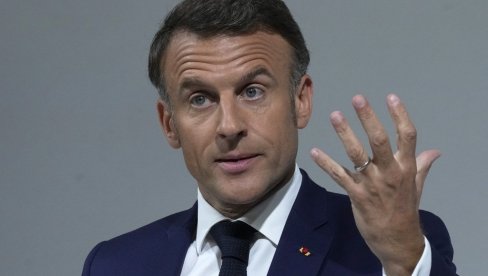 MAKRON IZMEĐU DVE VATRE: Francuski predsednik pokušava da preokrene političku situaciju u zemlji