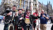 PA, OVO JE HIT! Škoti se okupili ispred hotela orlova, imaju samo jednu želju pred meč sa Engleskom na EURO 2024