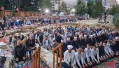 KLANJALI NA OSTACIMA DŽAMIJE: Centralna svečanost obeležavanja Kurban-bajrama u Crnoj Gori (FOTO)