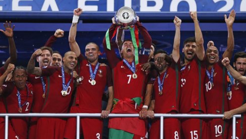 POSLEDNJI PLES JEDNOG OD NAJBOLJIH SVIH VREMENA? Ronaldo i Portugal žele da ponove uspeh iz 2016. kada su se popeli na krov Evrope