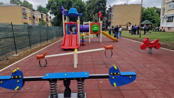 ЗАБАВА ЗА НАЈМЛАЂЕ: Још једно дечје игралиште у Лесковцу