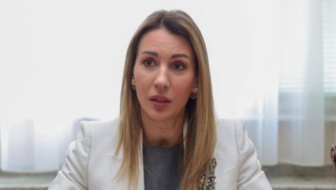 СИТУАЦИЈА СА ГАСОМ ЈЕ ГОТОВО БЕЗИЗИЛАЗНА Огласила се министарка Ђедовић Хандановић: Надамо се да ће Вучић успети да нађе решење СИТУАЦИЈА СА ГАСОМ ЈЕ ГОТОВО БЕЗИЗИЛАЗНА Огласила се министарка Ђедовић Хандановић: Надамо се да ће Вучић успети да нађе решење