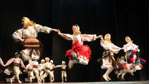 VEČE FOLKLORA: Nastup folklornih ansambala u gradu sevdaha