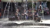 STIŽE ZAHLAĐENJE, A KASNIJE JOŠ JEDNA PROMENA: Trećina dana tokom leta biće iznad 30 stepeni