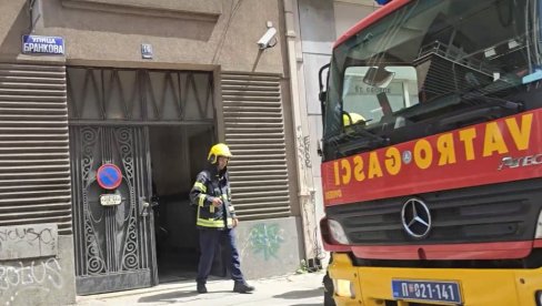 GORI STAN: Požar u Brankovoj ulici (VIDEO)