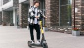 ТЕШКЕ ПОВРЕДЕ ЗАДОБИЈЕ ОКО 1.600 ЉУДИ ГОДИШЊЕ: Финска забранила коришћење електричних скутера деци млађој од 15 година