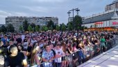 ЖУРКА ЗА МАЛЕ МАТУРАНТЕ: Награде за ученике генерације у Лесковцу