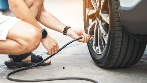 OPREZ NA VRUĆINI: Obavezno proverite pritisak u gumama automobila