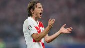 GDE JE NAŠAO OSAM MINUTA?: Modrić grmi na sudiju nakon šoka za Hrvatsku