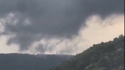 TORNADO U UŽICU, GRAD TUČE PO VALJEVU: Počelo nevreme u Srbiji, RHMZ izdao hitno upozorenje (FOTO/ VIDEO)