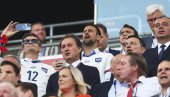 SRPSKI OBILIĆ! Novak Đoković i cela Srbija na Vidovdan gledaju u nebo iznad Londona