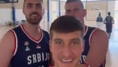 JOKIĆ I DRUŽINA SE LUDO ZABAVLJAJU: Reprezentativce Srbije pitali šta bi bili da nisu košarkaši