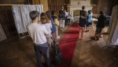 KOALICIJE (NE) SPREČAVAJU KRAJNJU DESNICU DA VLADA: Napeta politička sedmica u Francuskoj - Čeka se drugi krug vanrednih izbora