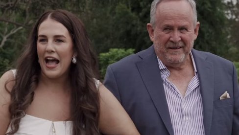 ZAŠTO MLADA TO GOVORI SVATOVIMA? Snimak sa venčanja izazvao veliku raspravu (VIDEO)