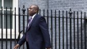 ДЕЈВИД ЛАМИ НАПУШТА ПАРЛАМЕНТ: Откривено ко је нови британски министар спољних послова ДЕЈВИД ЛАМИ НАПУШТА ПАРЛАМЕНТ: Откривено ко је нови британски министар спољних послова