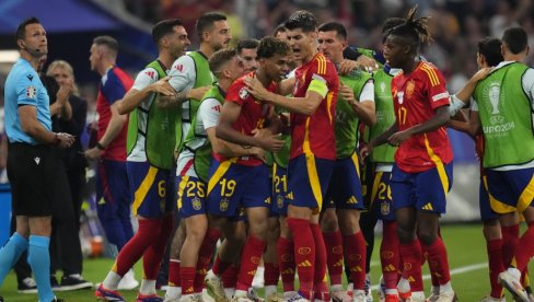 НЕСТВАРНО ПОЛУФИНАЛЕ ЕУРО 2024: Шпанија након великог преокрета елиминисала Француску, а један играч исписао историју (ФОТО/ВИДЕО)