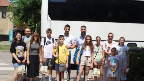 РАЗМЕНА УЧЕНИКА ТРАЈЕ 20 ГОДИНА: Ђаци из Сомбора у посети Кишпешти