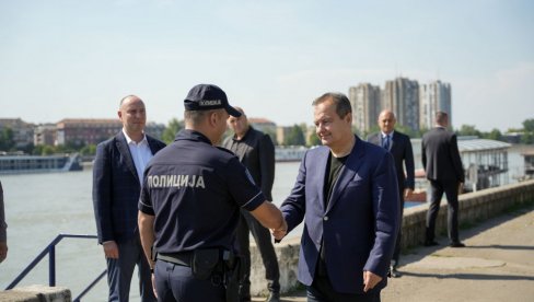 REČNA POLICIJA DOBILA NOV OBJEKAT: Dačić u Novom Sadu obišao i operativni štab formiran zbog Egzita