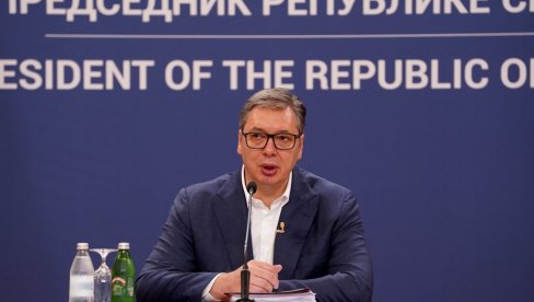 SKANDALOZNA KAMPANJA OPOZICIONIH BOTOVA: Ubijte Vučića i vrh SNS pejdžerima! (FOTO)