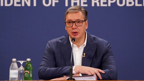 CRNO NAM SE PIŠE AKO TO NE BUDEMO RAZUMELI Vučić: Moramo hitno da se ukrcavamo u voz!