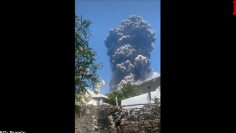 EKSPLOZIJA NA ITALIJANSKOM OSTRVU: Uzbuna! Proradio vulkan Stromboli (VIDEO)