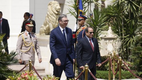 I SRBIJA I EGIPAT, SVAKO U SVOM DELU SVETA, PREDSTAVLJAJU STUBOVE MIRA Vučić se oglasio nakon sastanka sa predsednikom Egipta (FOTO)