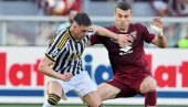 VLAHOVIĆU TREBA TIM: Novi trener Juventusa mota brani srpskog igrača, koji je promašio penal