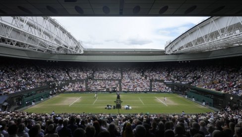 SKANDAL KAKAV TENIS NE PAMTI! Oglasili se sa Vimbldona nakon što je Ruskinja brutalno pokradena