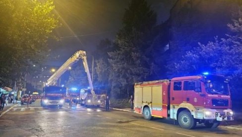 ČULI SMO DA JE NEŠTO PUKLO... Komšije opisale momenat kada je odjeknula eksplozija pa izbio požar na Rakovici (FOTO/VIDEO)