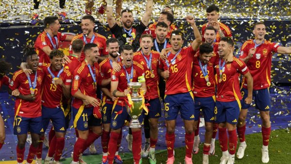 ЕВРОПА ИМА НОВОГ КРАЉА: Невероватно финале ЕУРО 2024, Шпанија нокаутирала Енглеску и опет је оставила да пати!