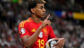 FUDBALSKI SVET U NEVERICI! Nesportski potez Jamala, a onda mu je Ronaldo očitao lekciju (VIDEO)
