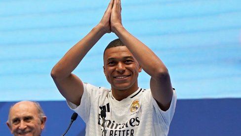 ЊЕГОВОЈ СРЕЋИ НЕМА КРАЈА: Опоравио се фудбалер у ког је заљубљен Килијан Мбапе!