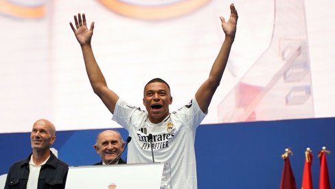 NEVEROVATAN DAN! Ovako je Kilijan Mbape doživeo nestvaran doček u FK Real Madrid (FOTO/VIDEO)