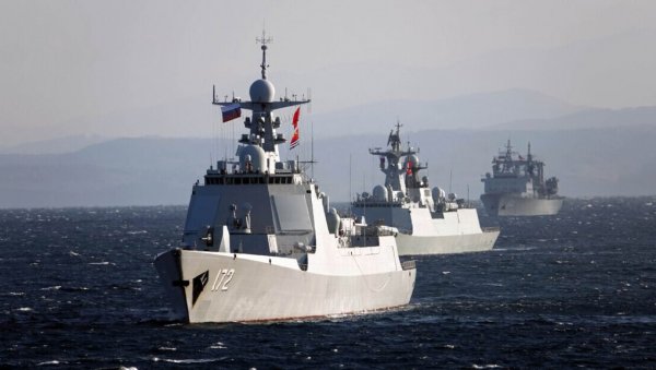 ЗАЈЕДНИЧКЕ ВЕЖБЕ ПРИВЕДЕНЕ КРАЈУ: Тресло се Јужно кинеско море од моћних морнарица Русије и Кине