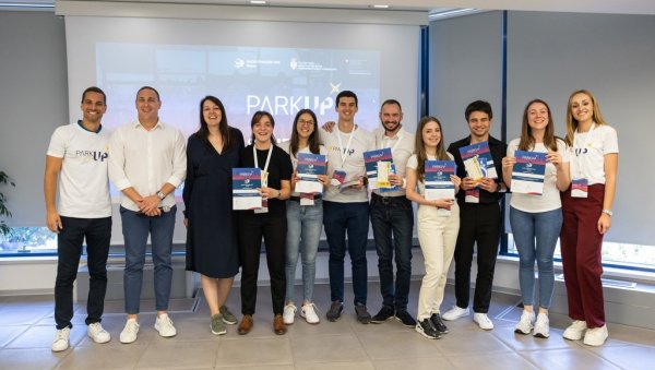 ОДРЖАН  КАМП PARKUP - Студентски тимови развијали иновативне стартап идеје