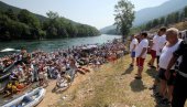 НА ДРИНИ 25.000 ДУША: Одржана највећа балканска журка на води
