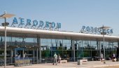SRCE U RUKAMA STJUARDESE: Ona je golim rukama oživljavala mladića na aerodromu u Podgorici